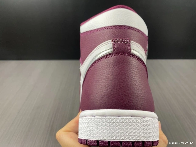 Cheap Jordan Air 555088-611 High OG Bordeaux 1 0822